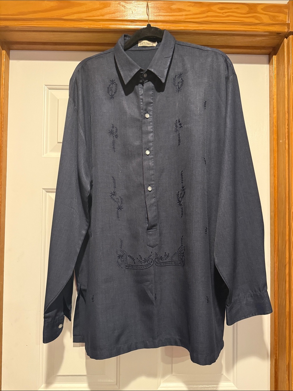 Classic Navy Embroidered Long-Sleeve Button-Down Shirt - Unbranded